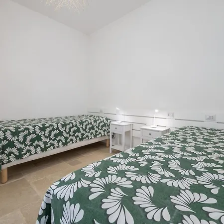 Simius 2 Apartment
